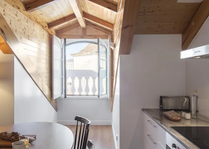 Serviced - Baixa Castelo