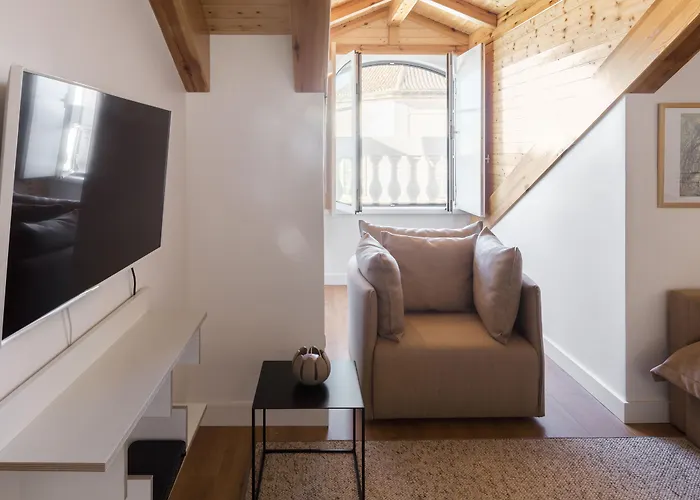 Serviced - Baixa Castelo *