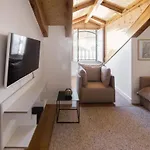 Lsa Baixa Castelo By Numa Lisboa