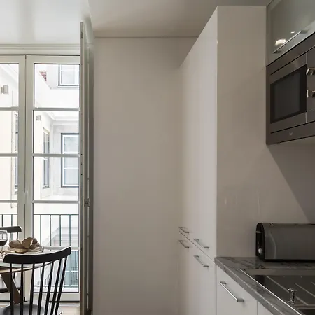 Serviced - Baixa Castelo Appartement *