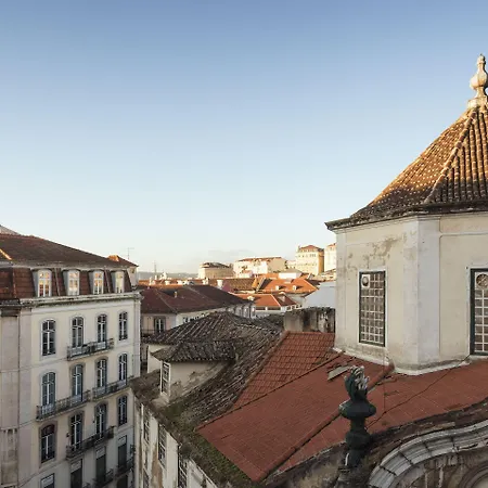 Serviced - Baixa Castelo Appartement