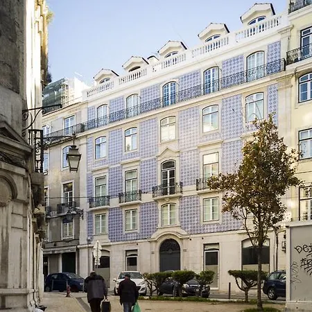 Serviced - Baixa Castelo Apartment