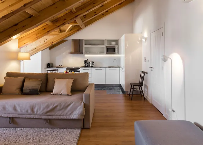 Lsa Baixa Castelo By Numa *