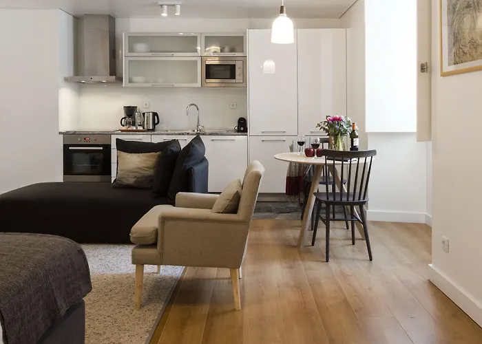 Serviced - Baixa Castelo Apartament